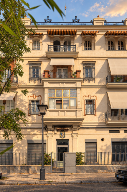 Rehabilitación Fachada y Zonas Exteriores C/ Progreso 13, Sevilla